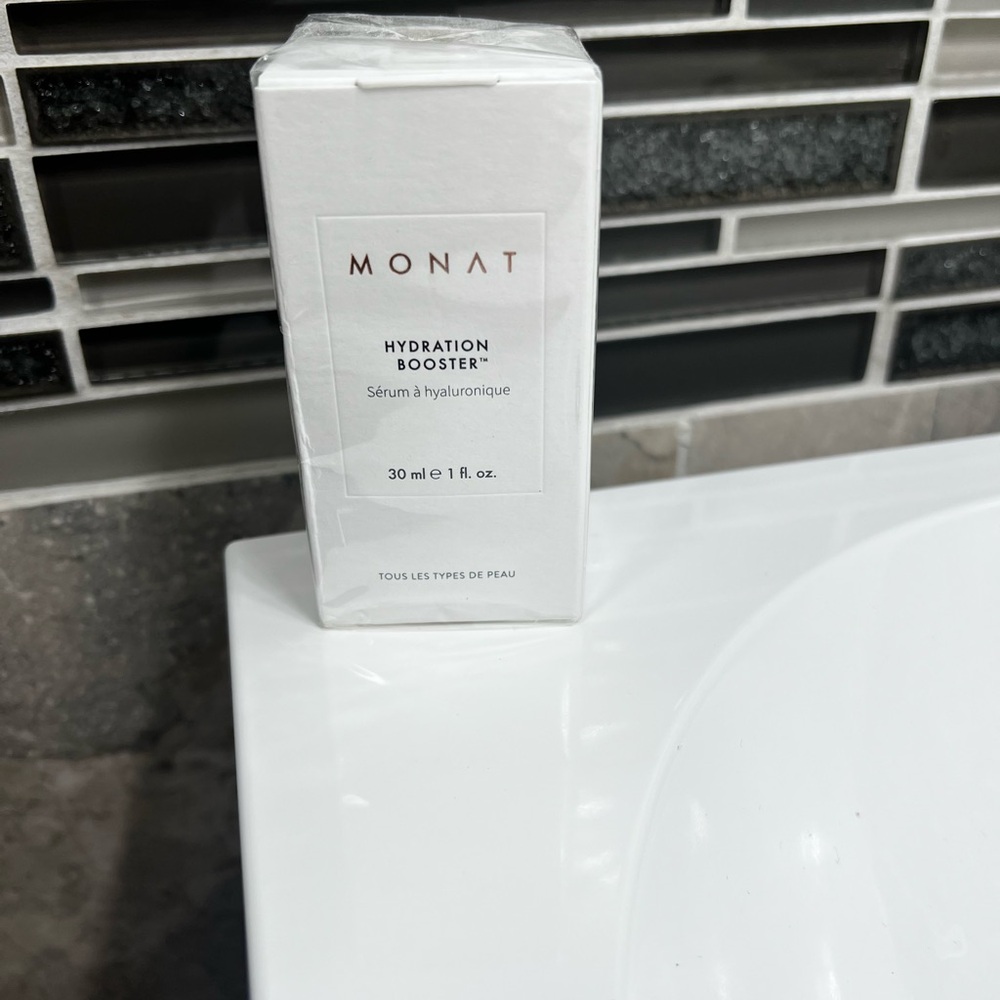 MONAT Hydration Booster - White